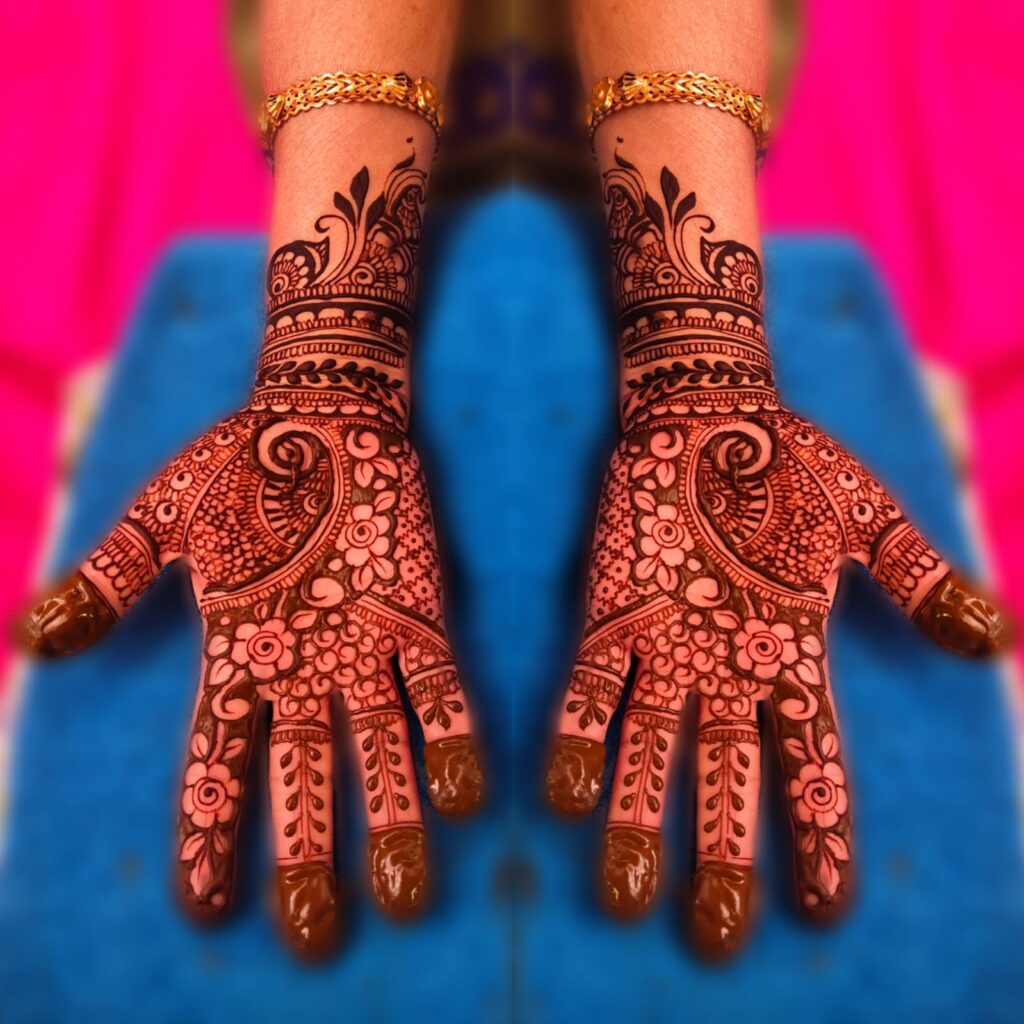 Mehndi design for hands.